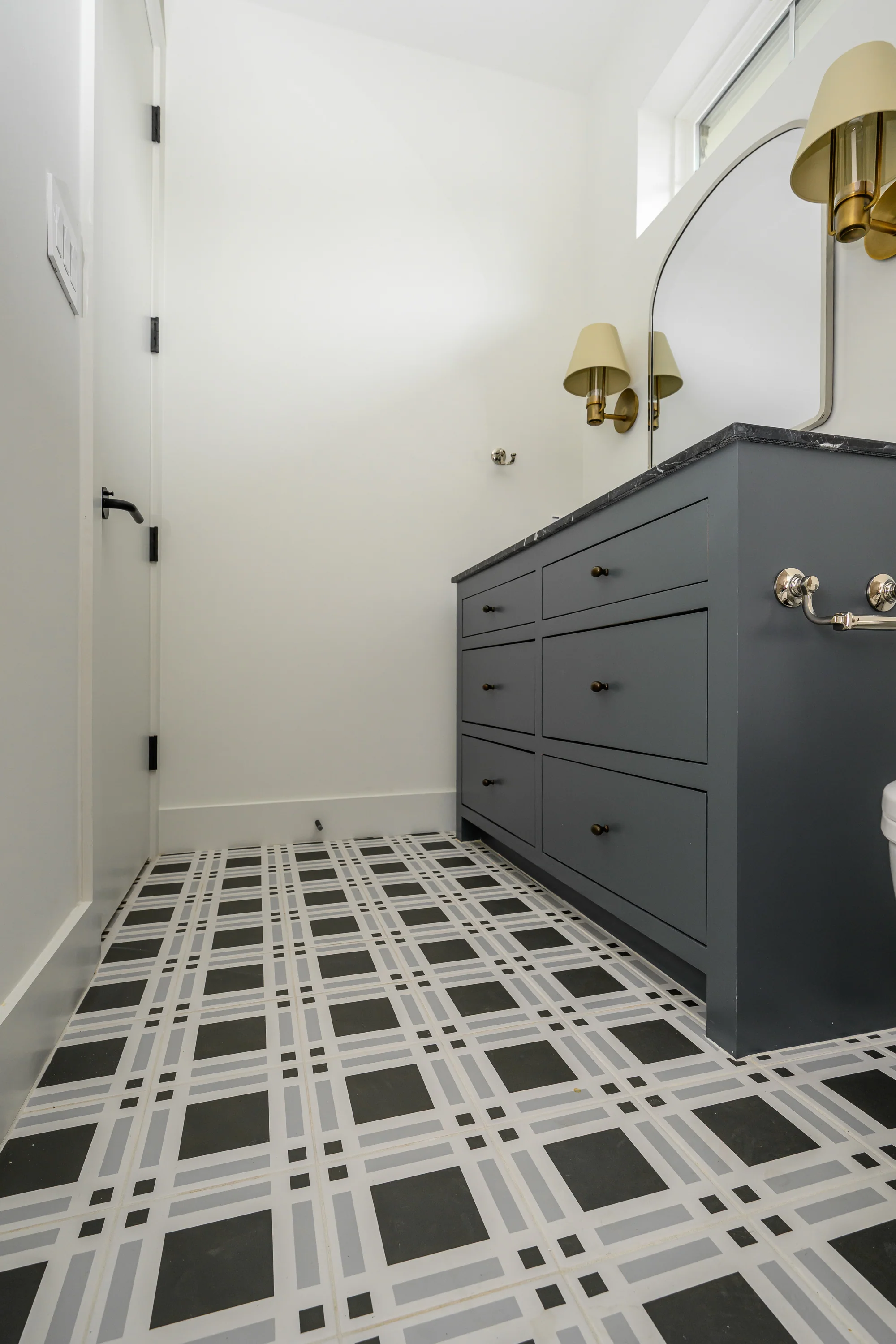 Bowen Ceramic Tile - Image 5