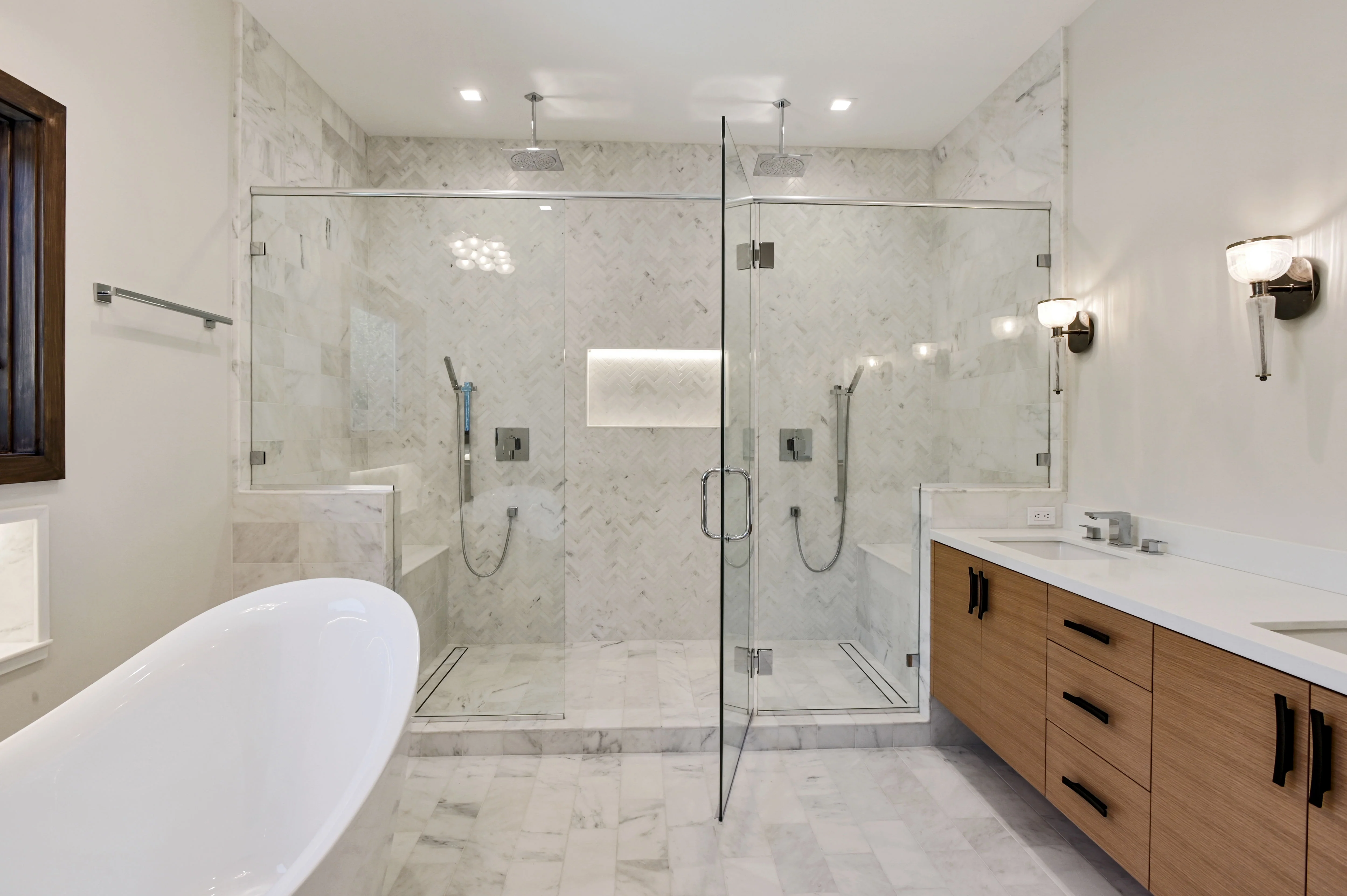 Casablanca Carrara 1x4 Herringbone Mosaic Marble Tile | Honed - Image 4