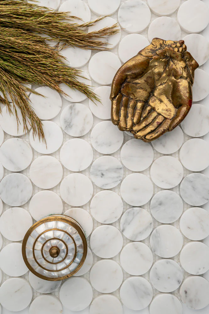 Casablanca Carrara 2 Inch Penny Round Mosaic Marble Tile | Honed - Image 4