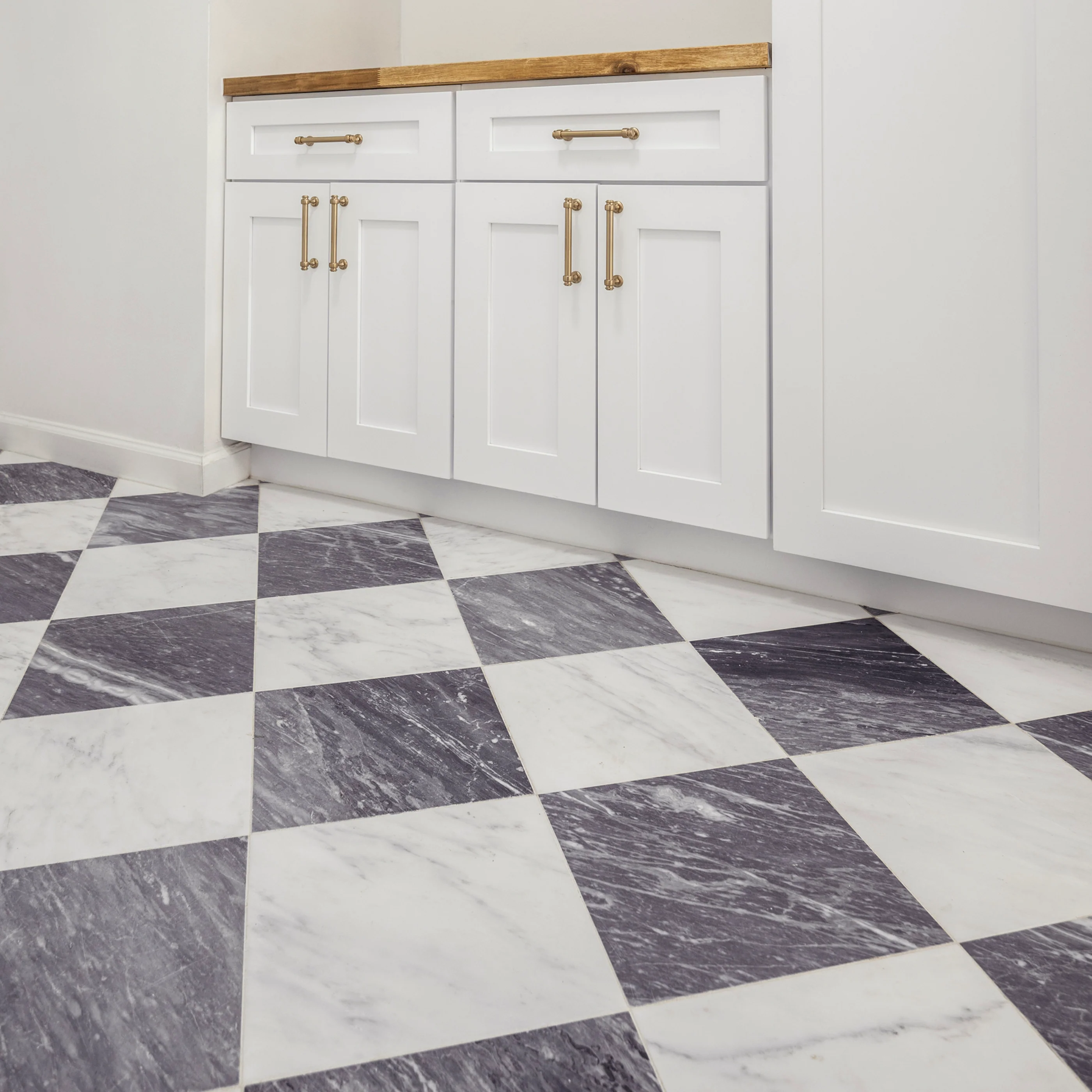 Casablanca Carrara & Bardiglio Grey Dark 12x12 Marble | Honed – Checkerboard Bundle - Image 6