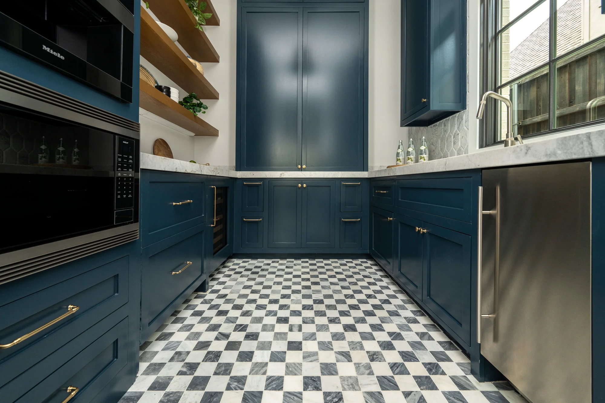 Casablanca Carrara & Bardiglio Grey Marble 3 Inch Checkerboard Mosaic Marble Tile | Honed - Image 5