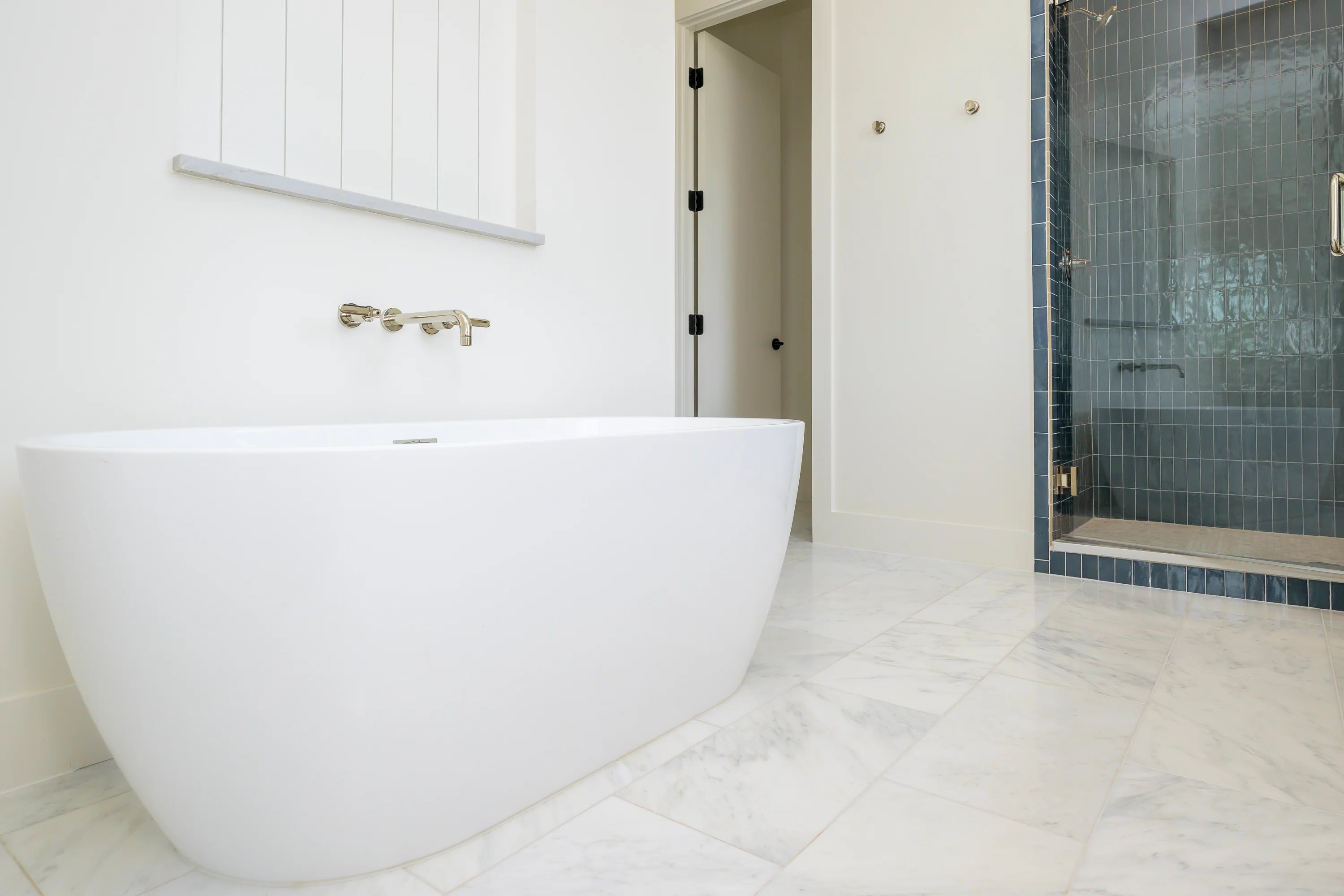 Casablanca Carrara 12x24 Marble Tile | Honed - Image 7
